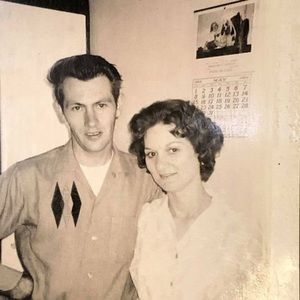 Meet your Posher, Debbie